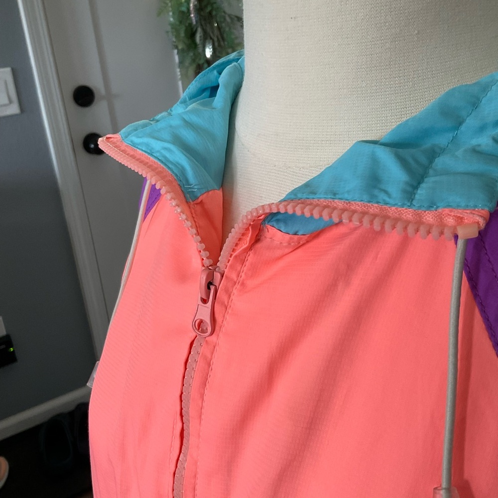 Colorblock Lightweight Half-Zip Pullover - image 4